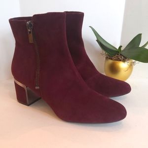 NWT! DKNY Crosbi maroon burgundy ankle boots suede leather